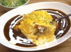 オムカレー(サラダ付き)