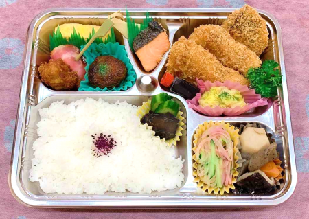 お魚フライ弁当(から揚げ付)