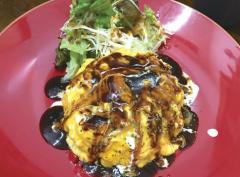 ふわとろオムライス(サラダ付き)